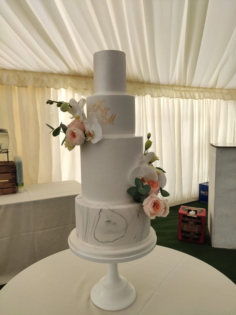 Cake — 2020 · 013